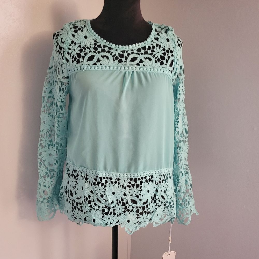 Women's Turquoise Lace Sleeves & Yoke Scalloped Hem Pullover Blouse Size L